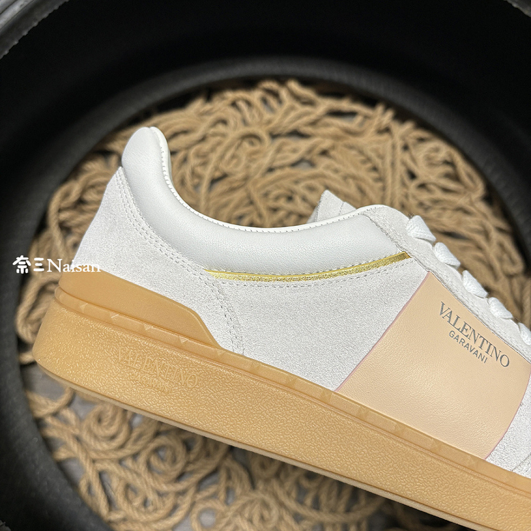 ▶ UPVILLAGE LOW - Image 12