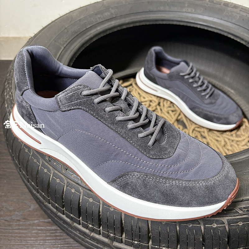 ▶ Week End Walk Sneaker, photo 1