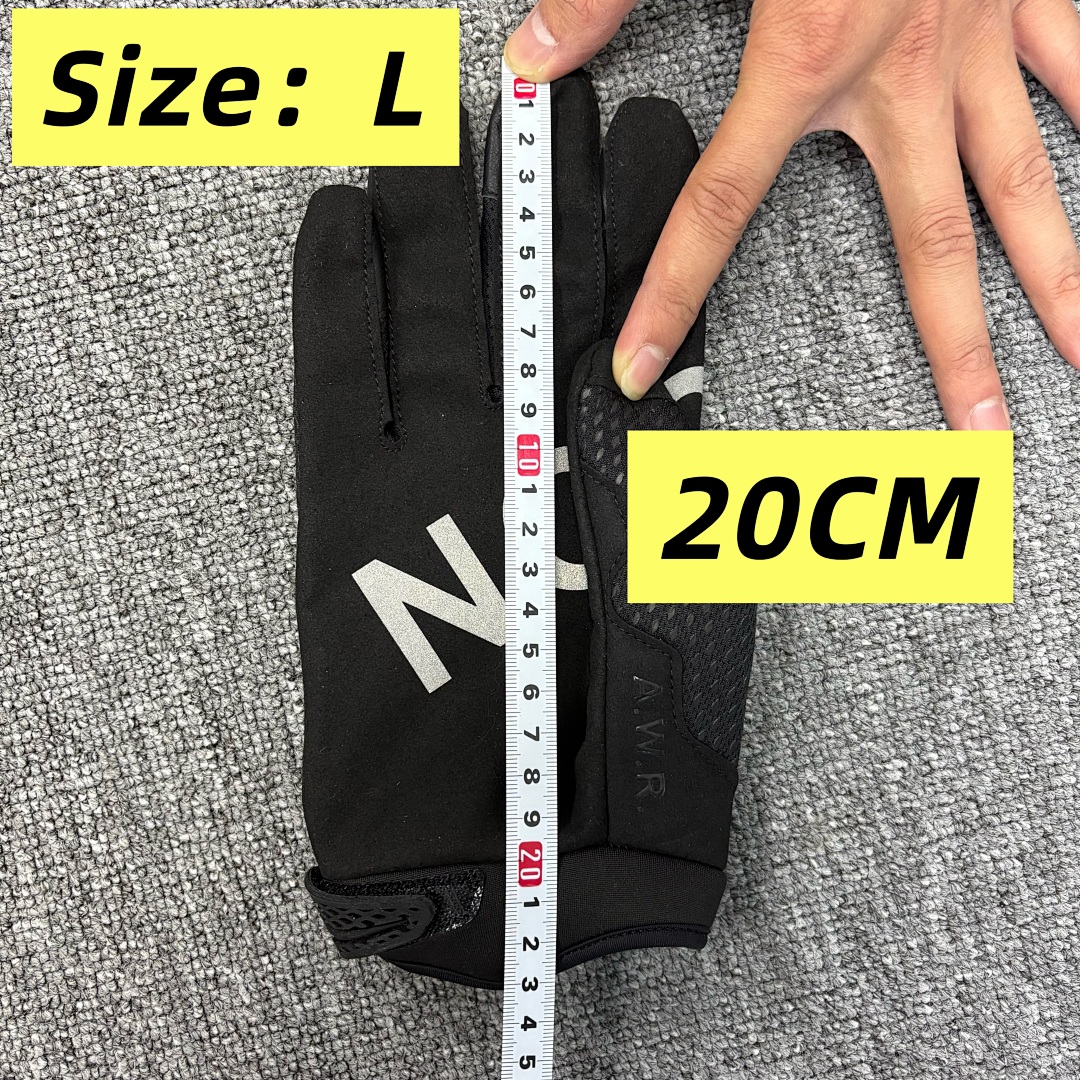 Nike Gloves - Image 4