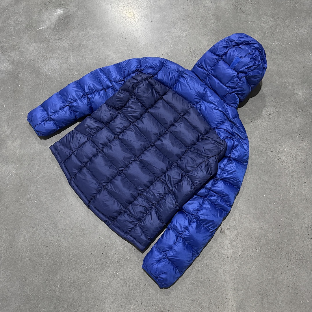 Montbell Puff Jacket (Dark Blue) - Image 4