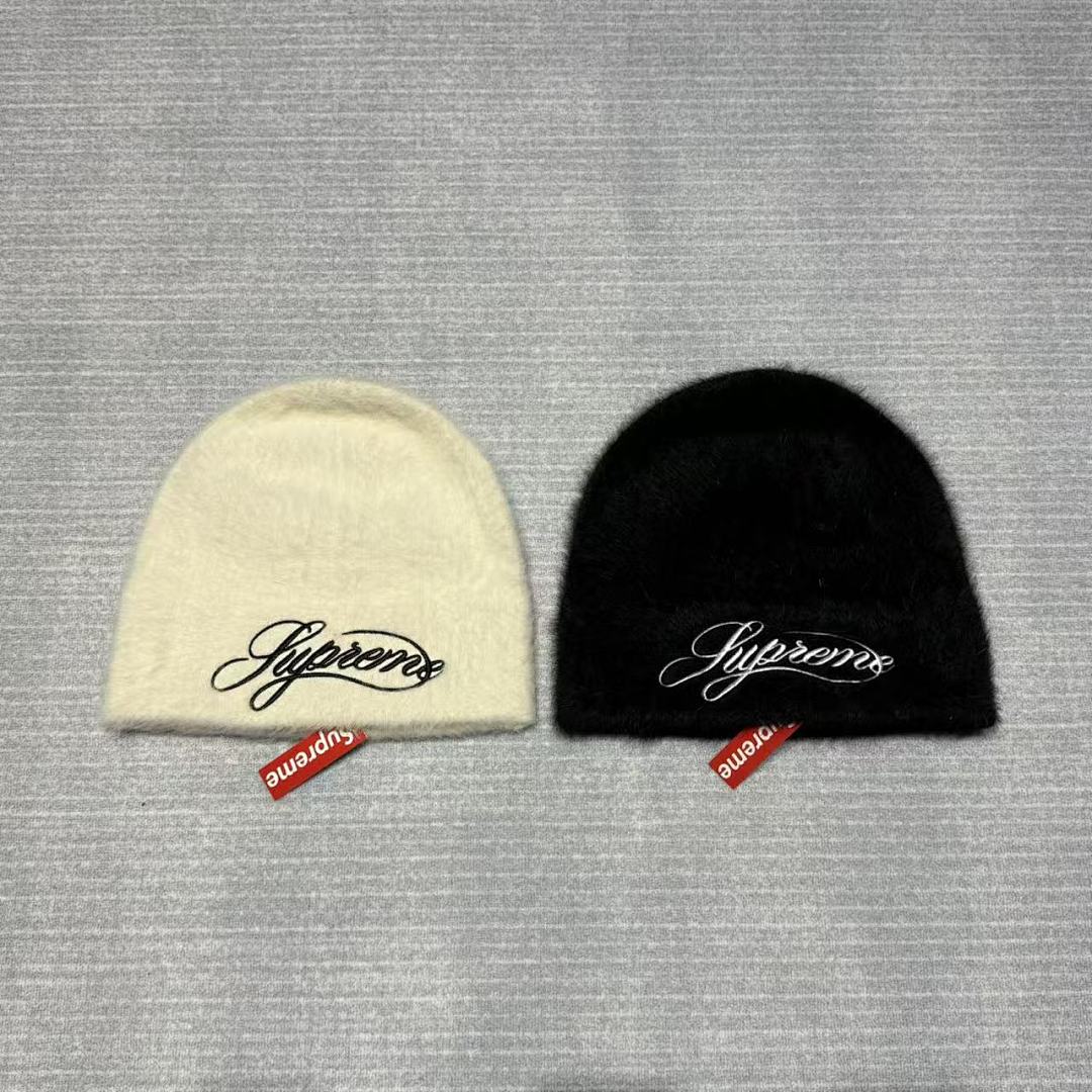 Supreme X KANGOL FW25 Week 6 Furgora Script Beanie