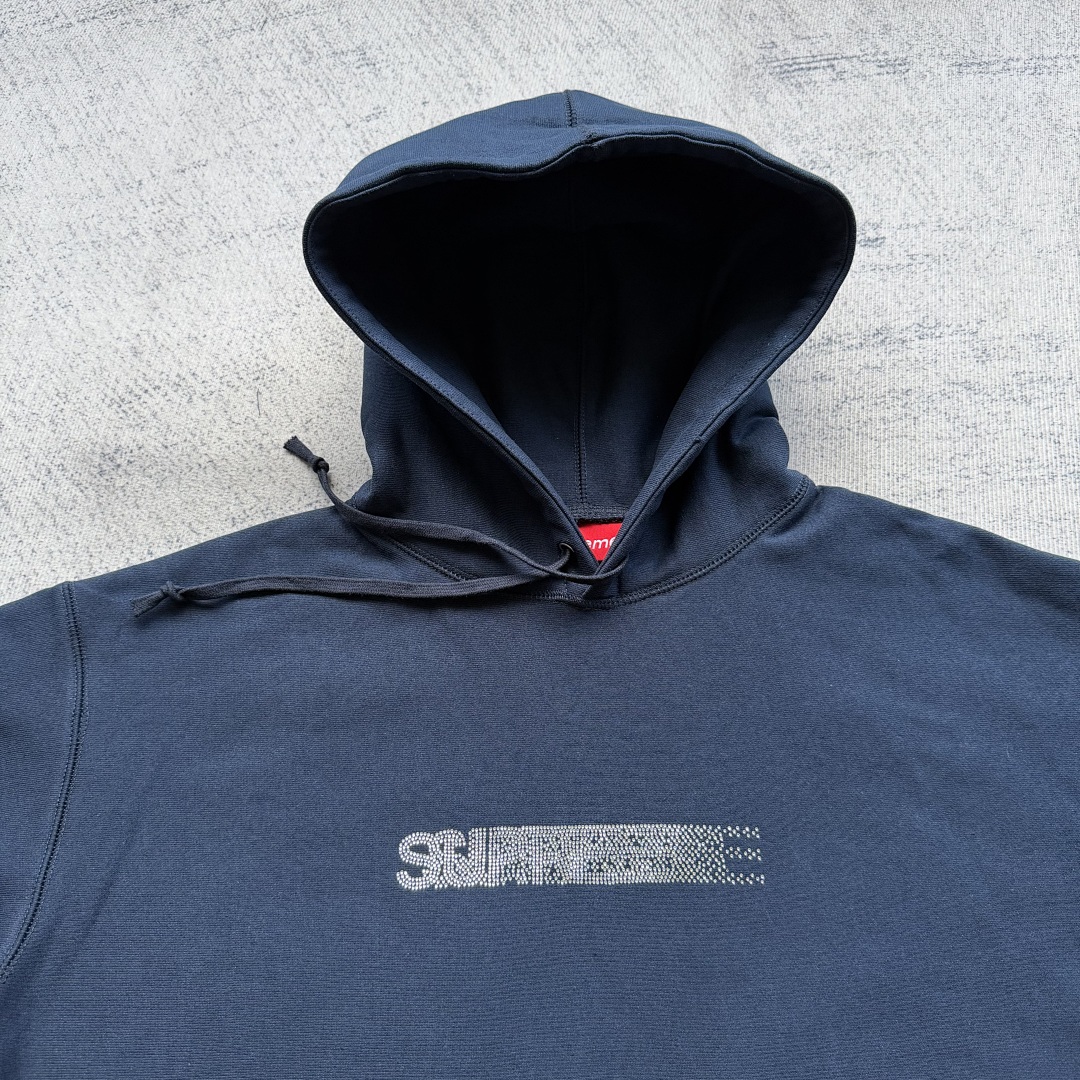 Supreme hoodie - Image 3