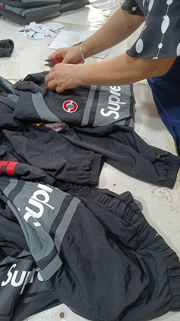 Supreme Ducati Tracksuit - Image 40