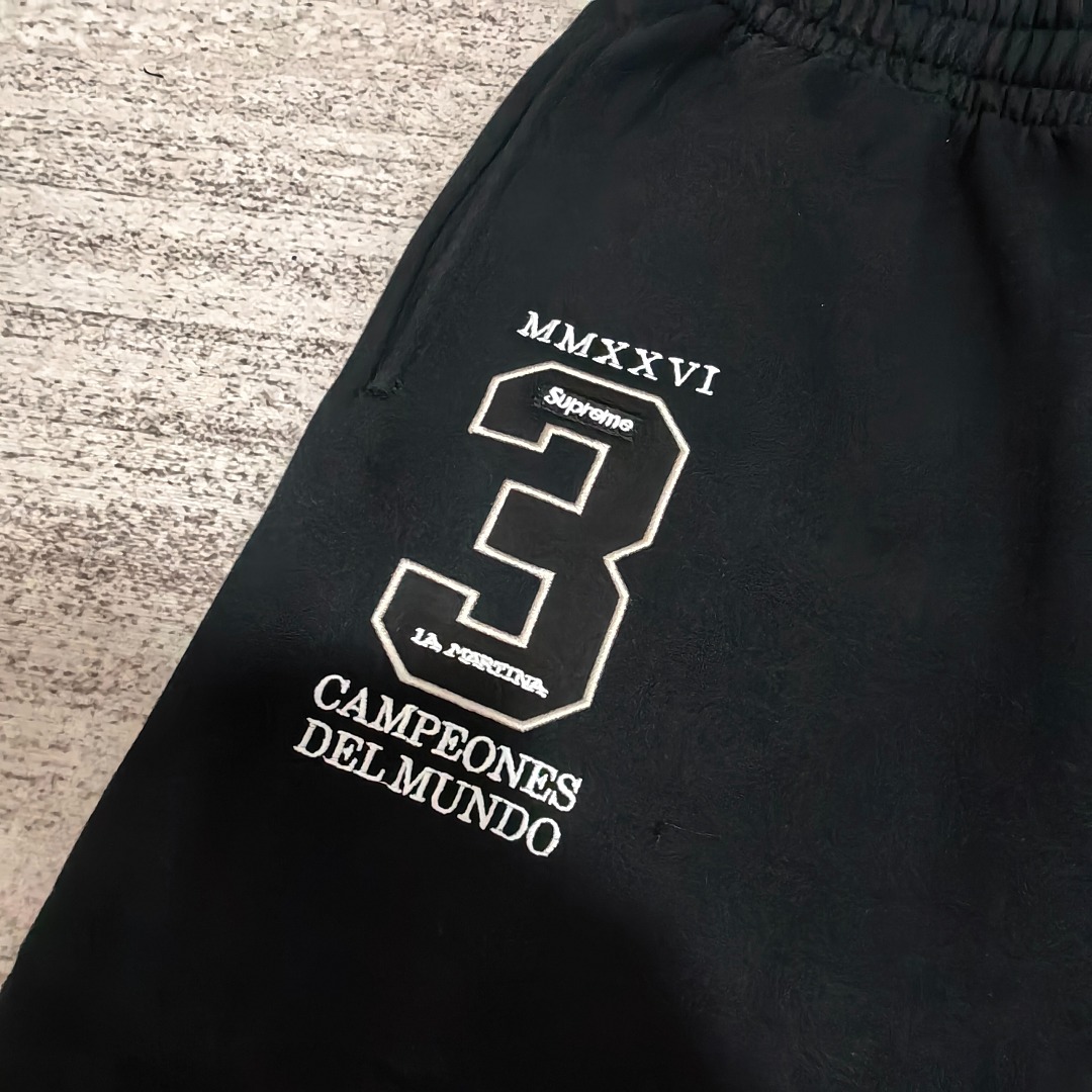 Supreme hoodie - Image 6