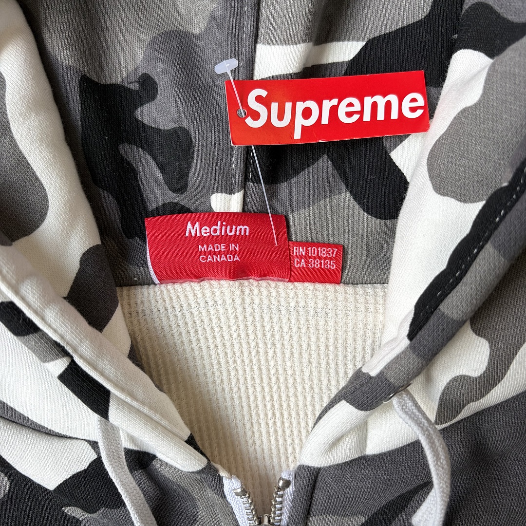 Supreme Zipper Sweatshirt - Image 5