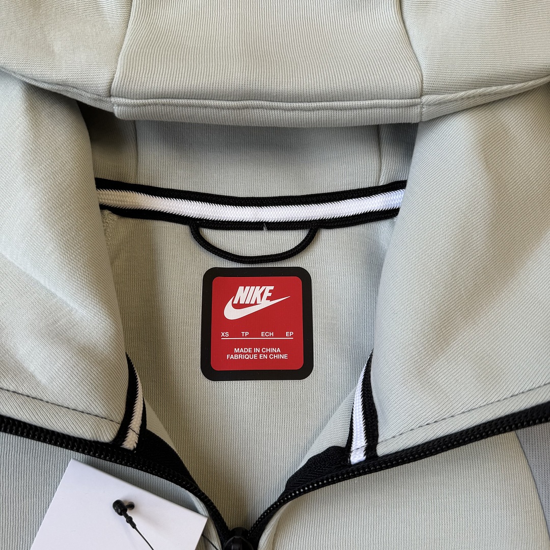 Nike New Tech Fleece (Grey) - Image 8