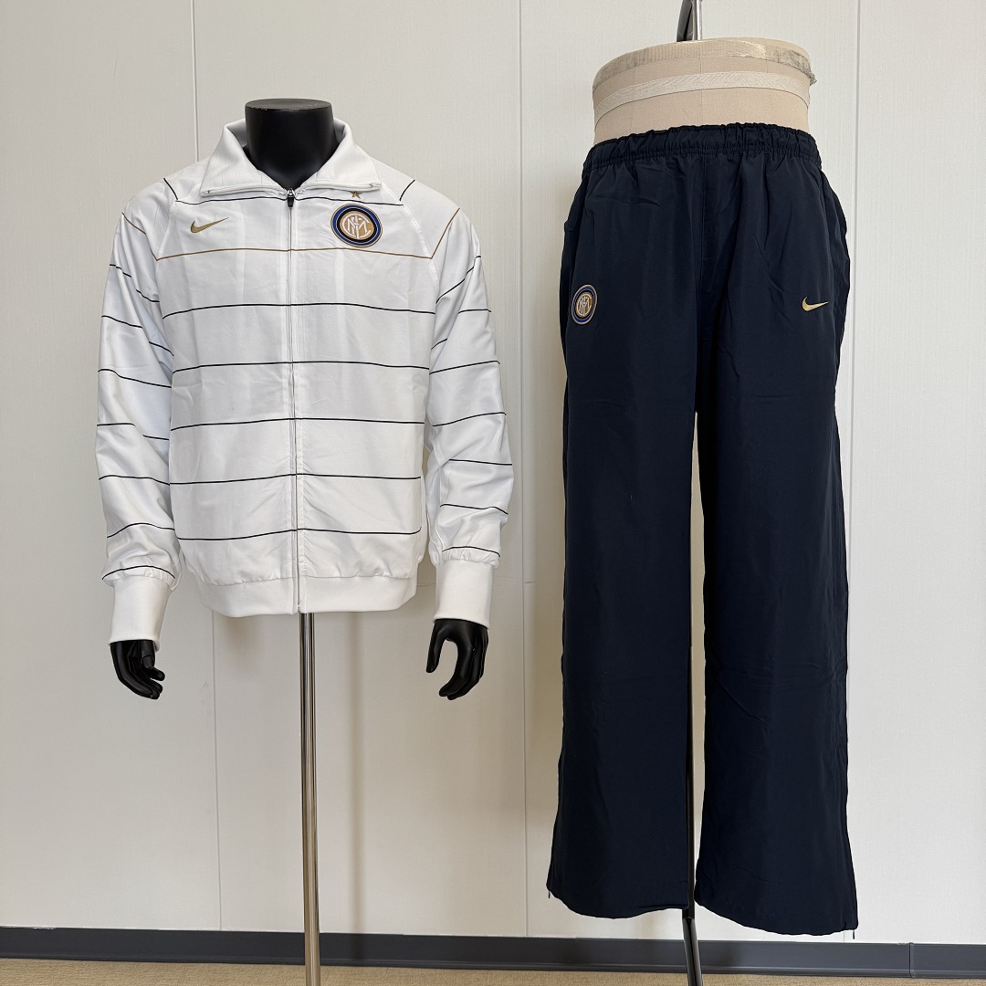 Nike Vintage Milan Tracksuit (In Stock) - Image 3
