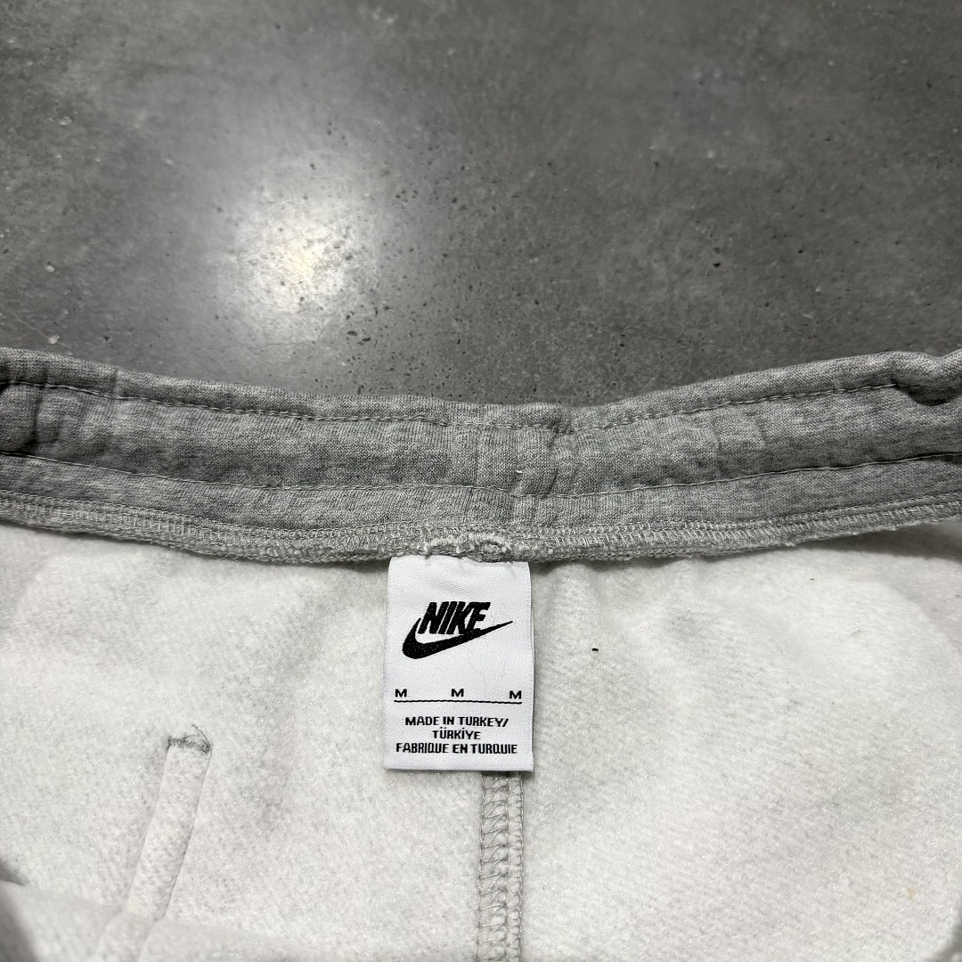 Nike Classic Tracksuit - Image 18