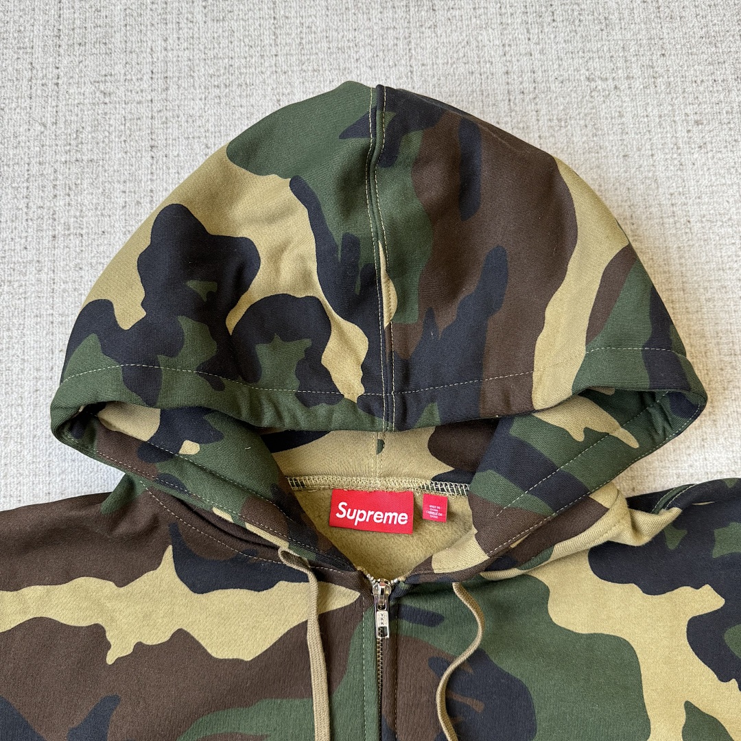 Supreme Big Logo Hoodie - Image 11