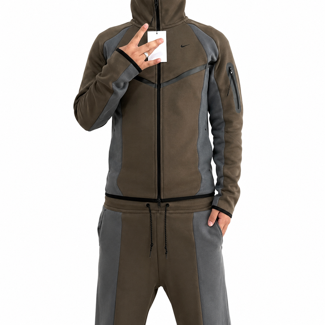 Nike Brown Nk New Tech Fleece