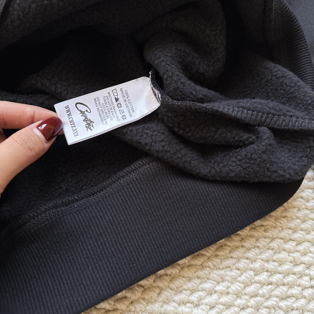 Corteiz logo tracksuit Black color - Image 10