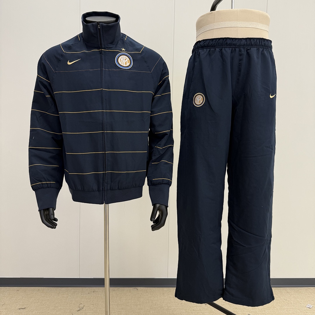 Nike Vintage Milan Tracksuit (In Stock) - Image 2