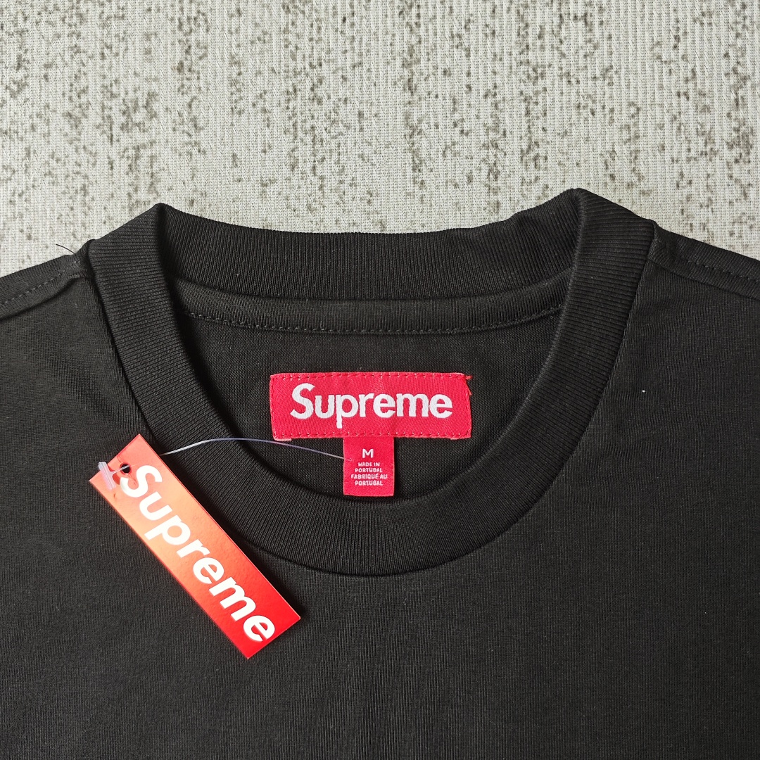 Supreme tee - Image 4