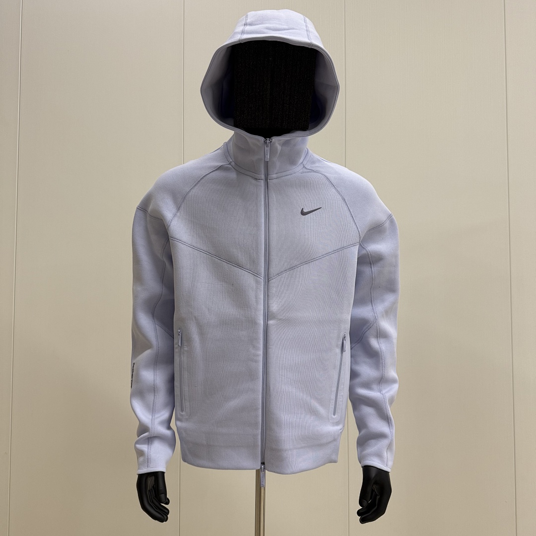 Nike Tech Fleece Tracksuit - Image 4