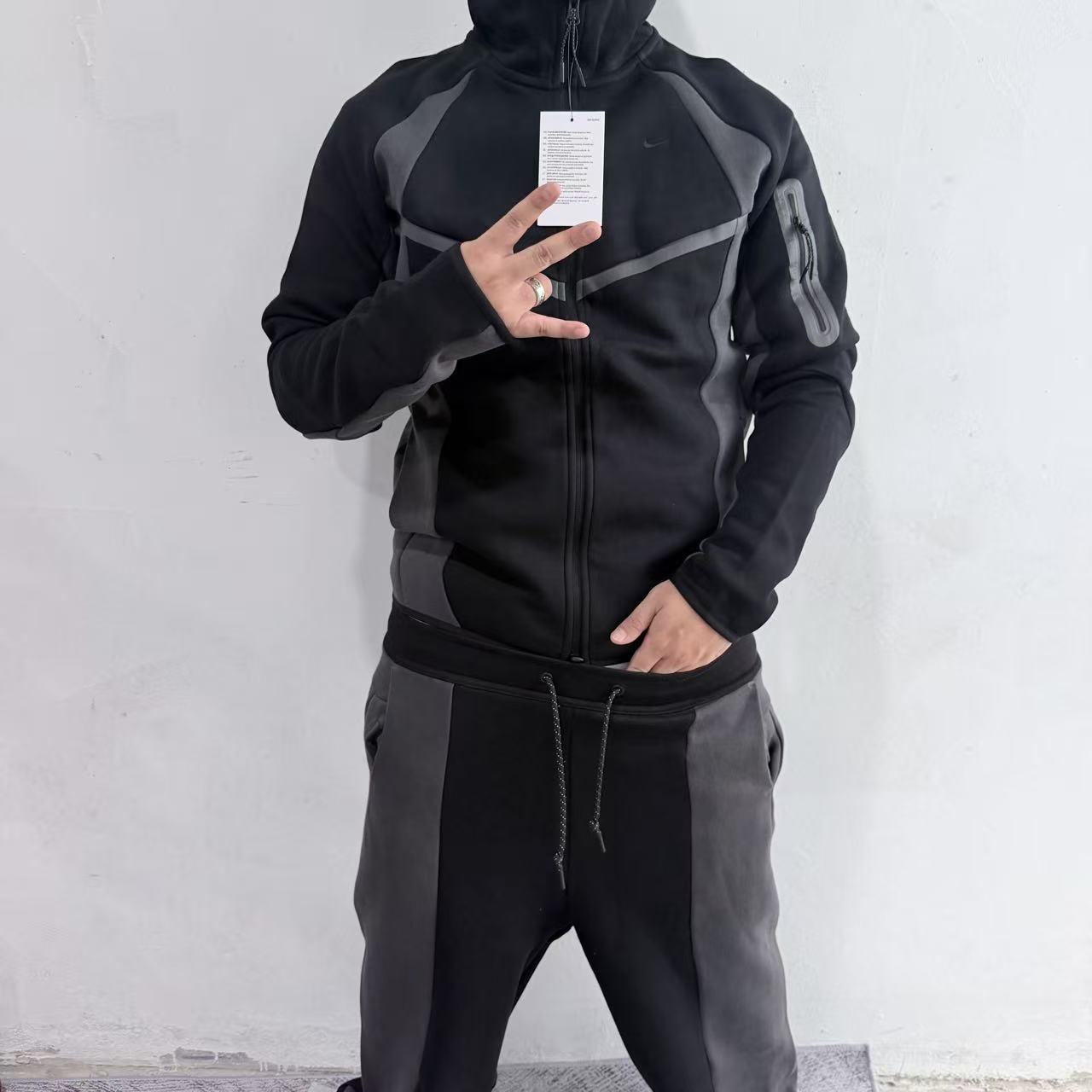 Nike Black Nk New Tech Fleece - Image 20
