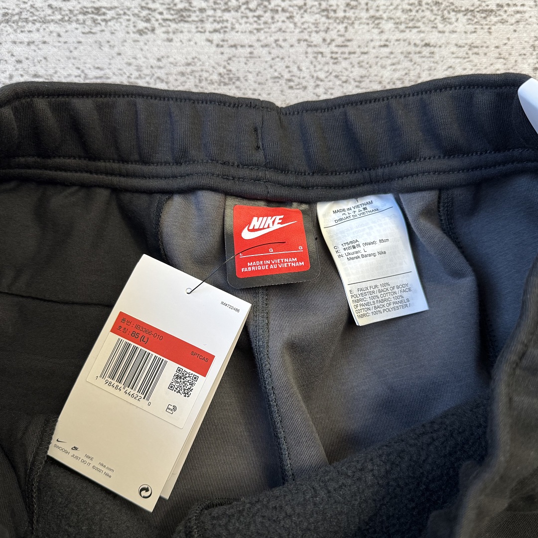 Nike Tech Boreas Tracksuit (Black Color) - Image 15