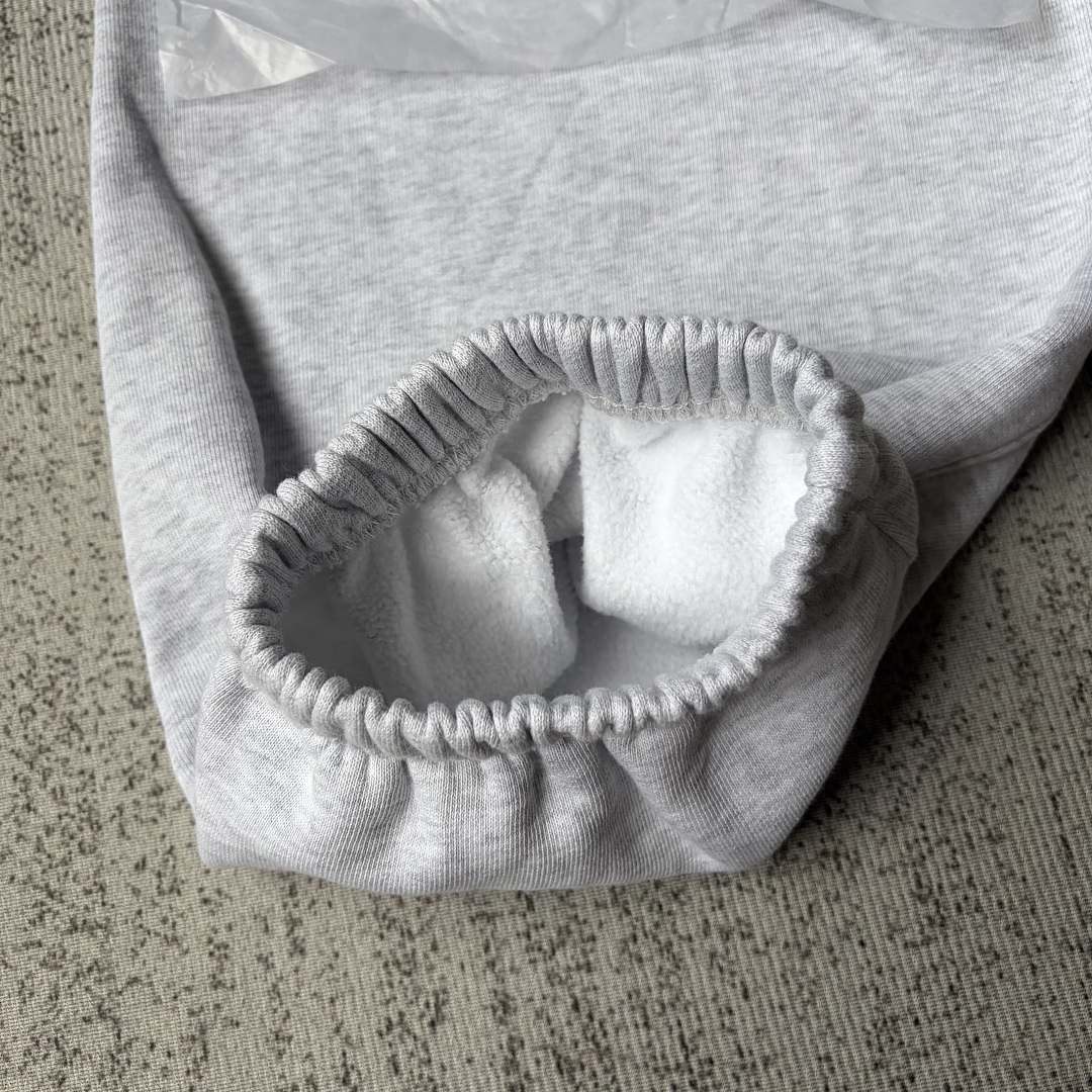 Supreme X Margiela MM6 Black Tracksuit - Image 15