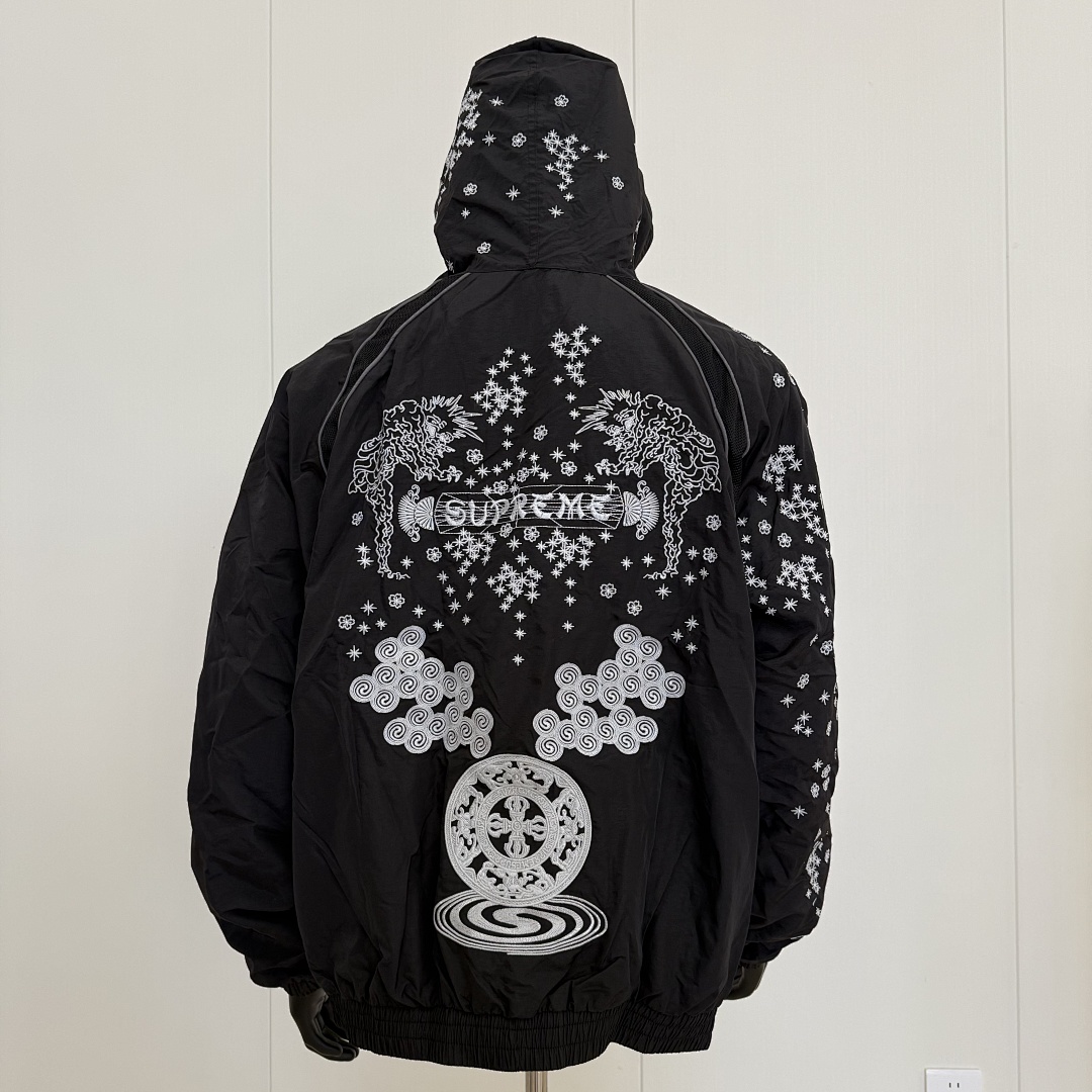 Supreme AOI Tracksuit - Image 4
