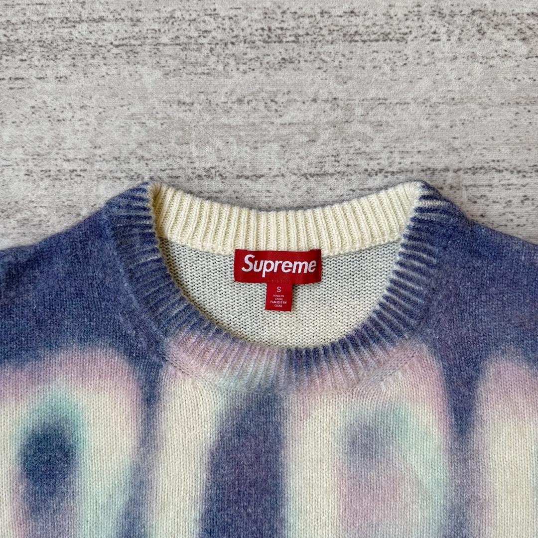 Supreme BLURRED LOGO - Image 13