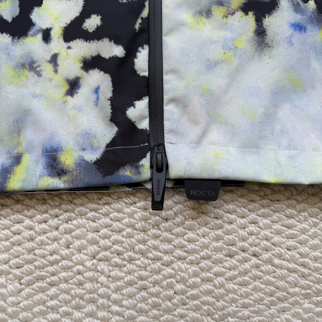 Nike jacket - Image 10