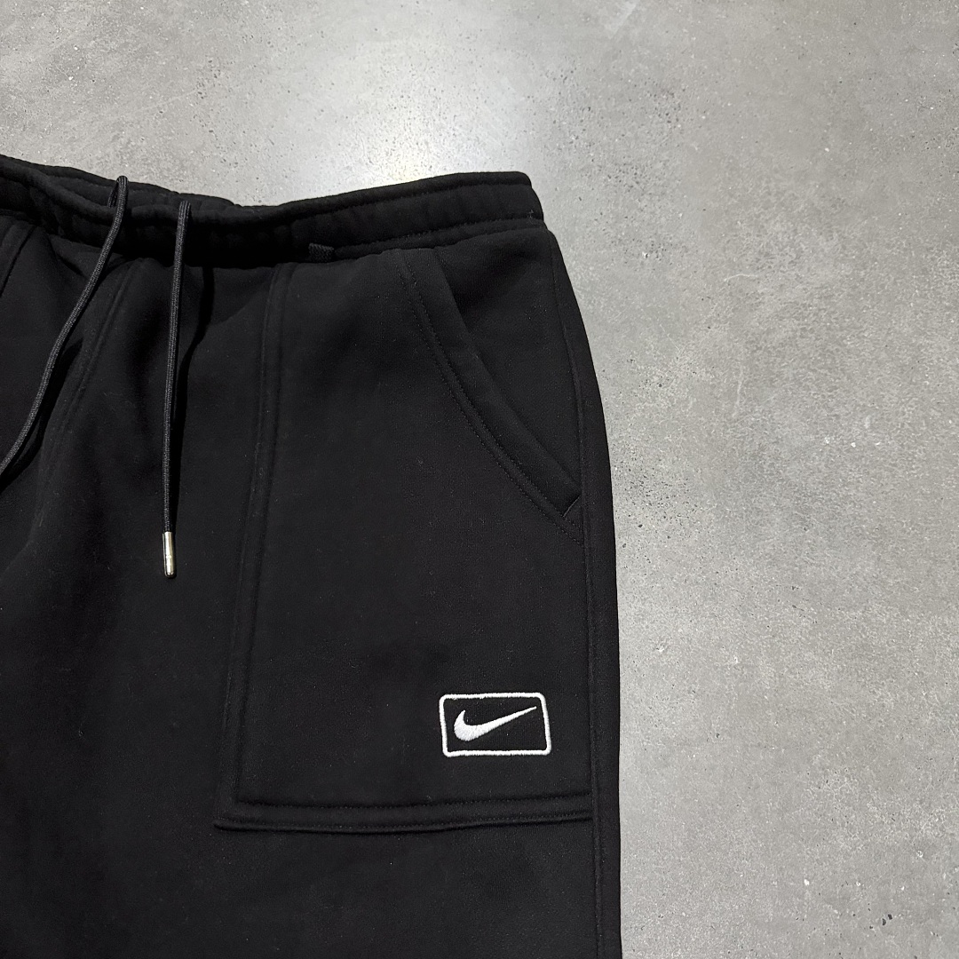 Nike Classic Tracksuit - Image 13