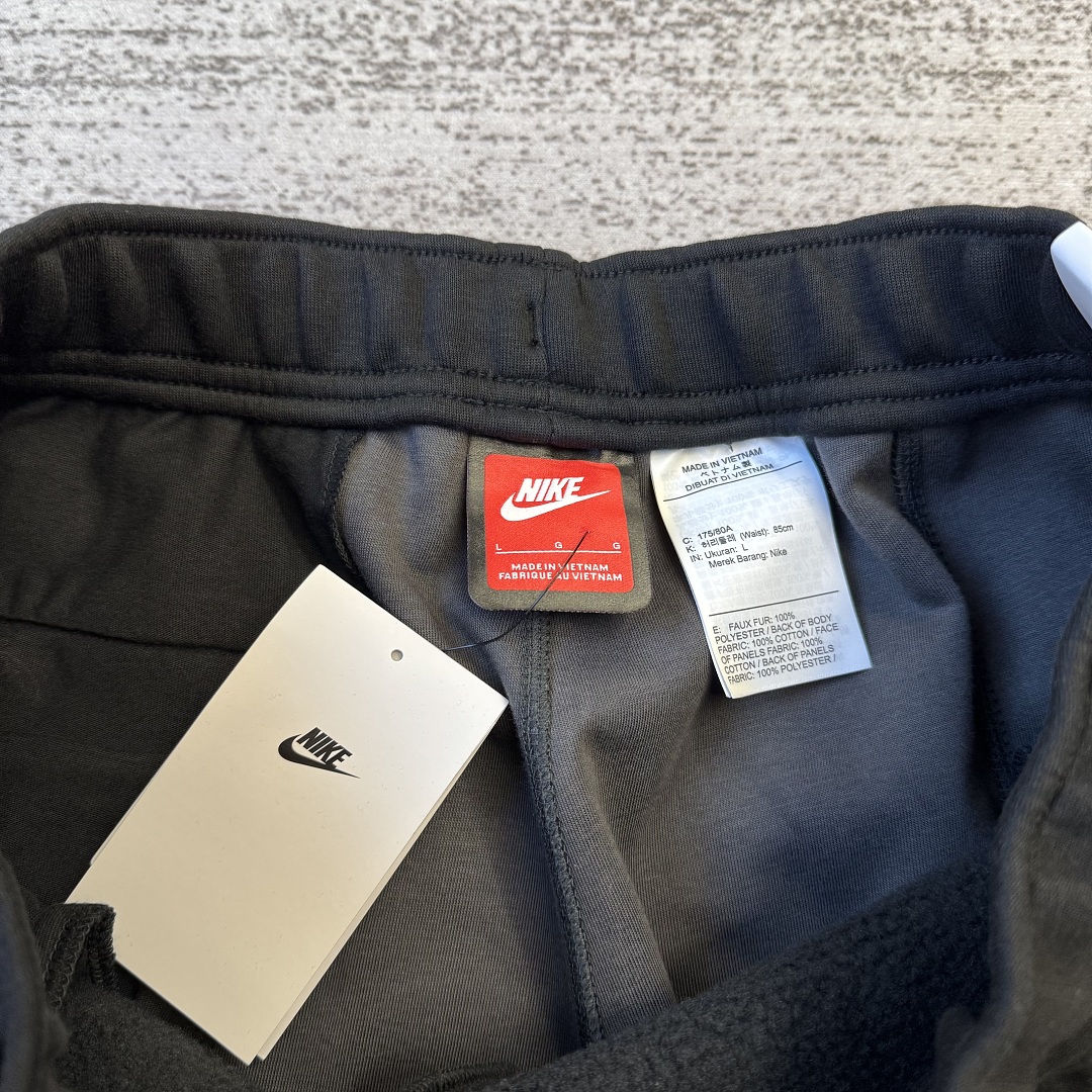 Nike Tech Boreas Tracksuit (Black Color) - Image 16