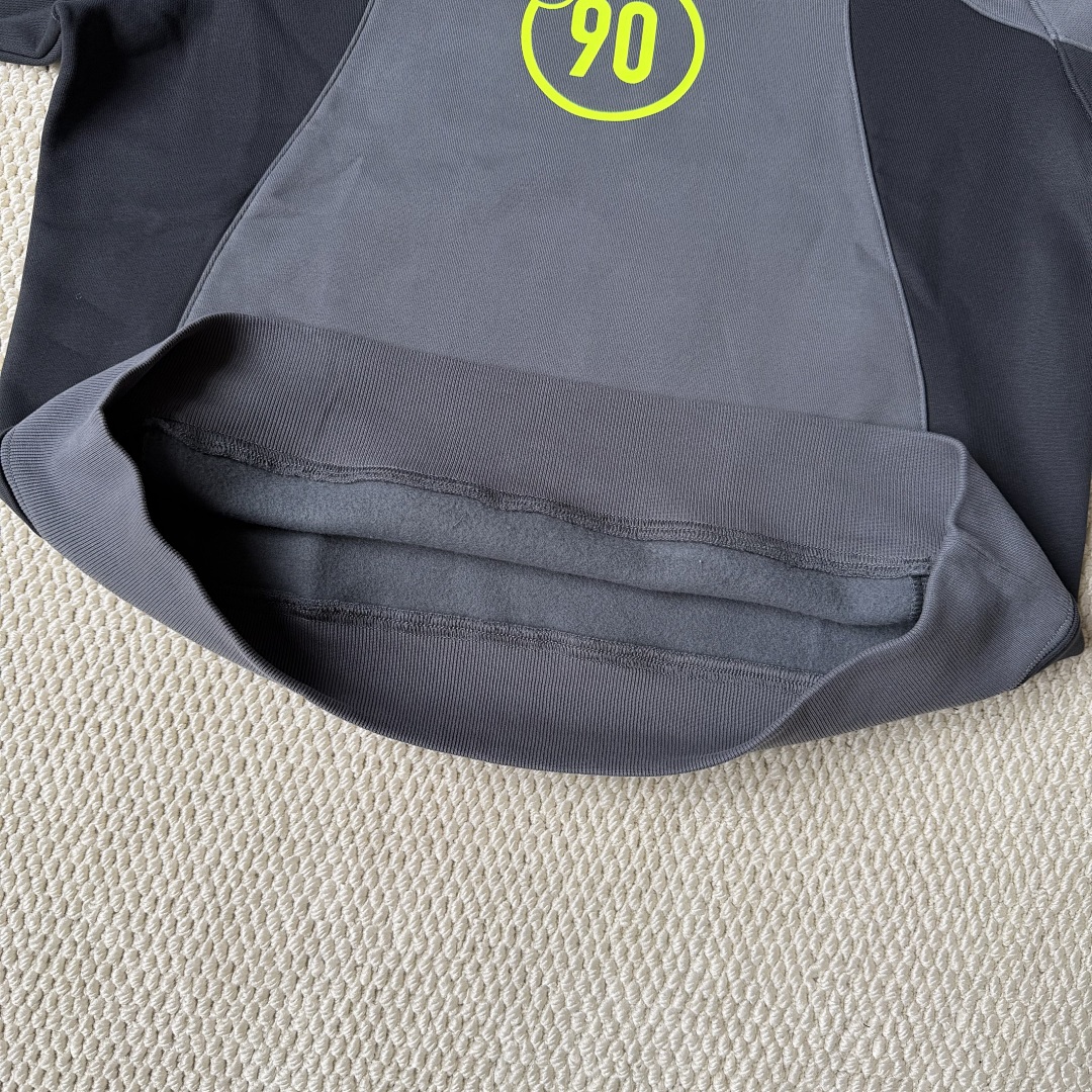 Pa Crew Neck Sweatshirt - Image 25
