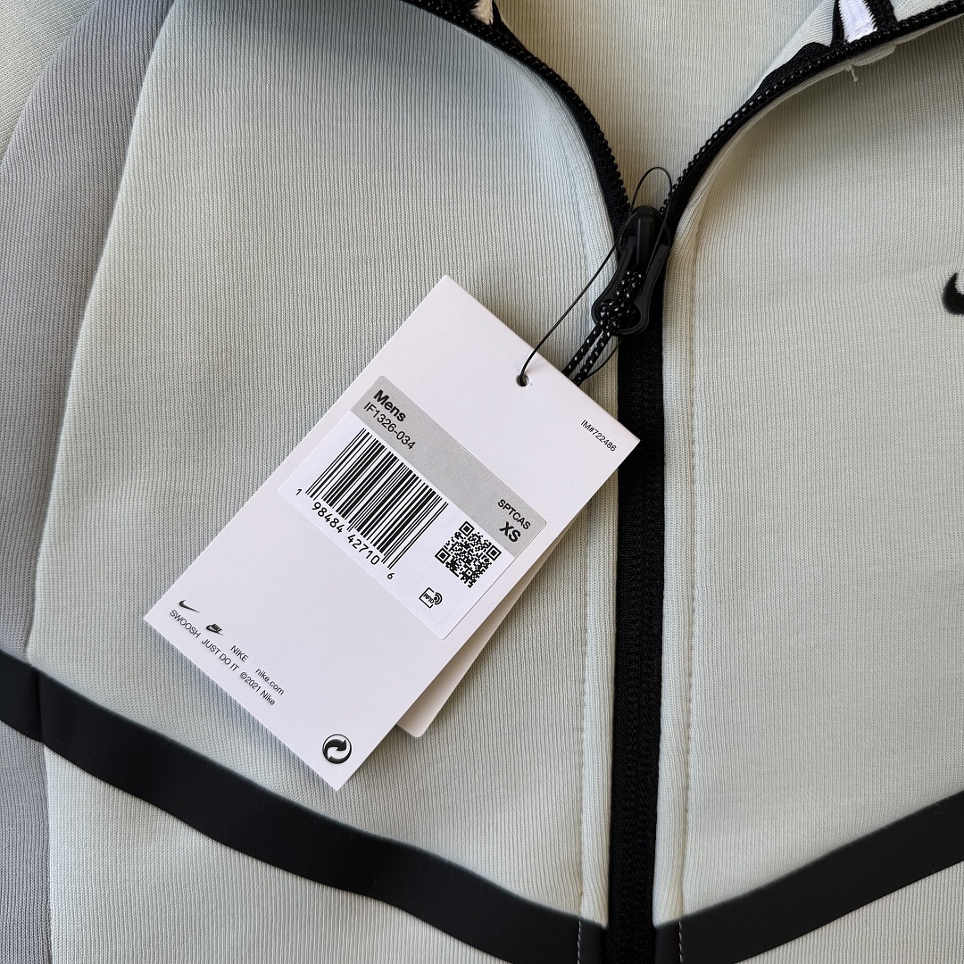 Nike New Tech Fleece (Grey) - Image 18
