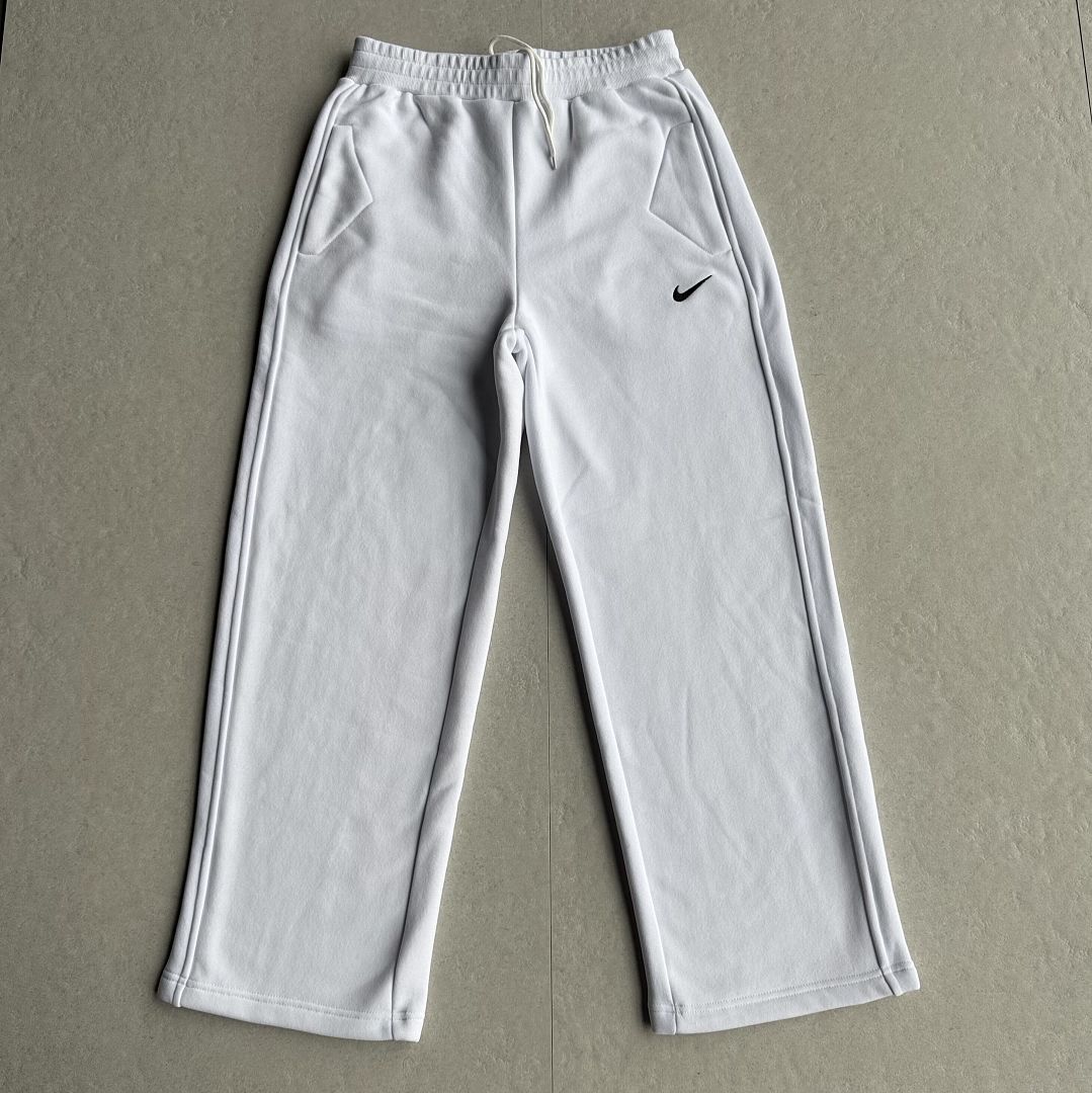 Vintage N sweatpants - Image 4