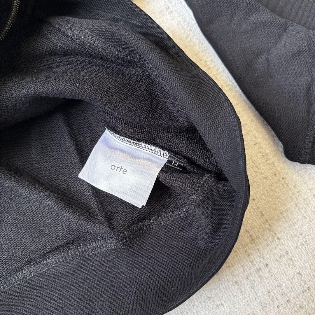 Arte Antwerp hoodie and pants - Image 13