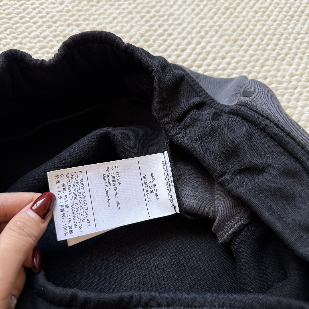 Nike New Tech Fleece (Black) - Image 11