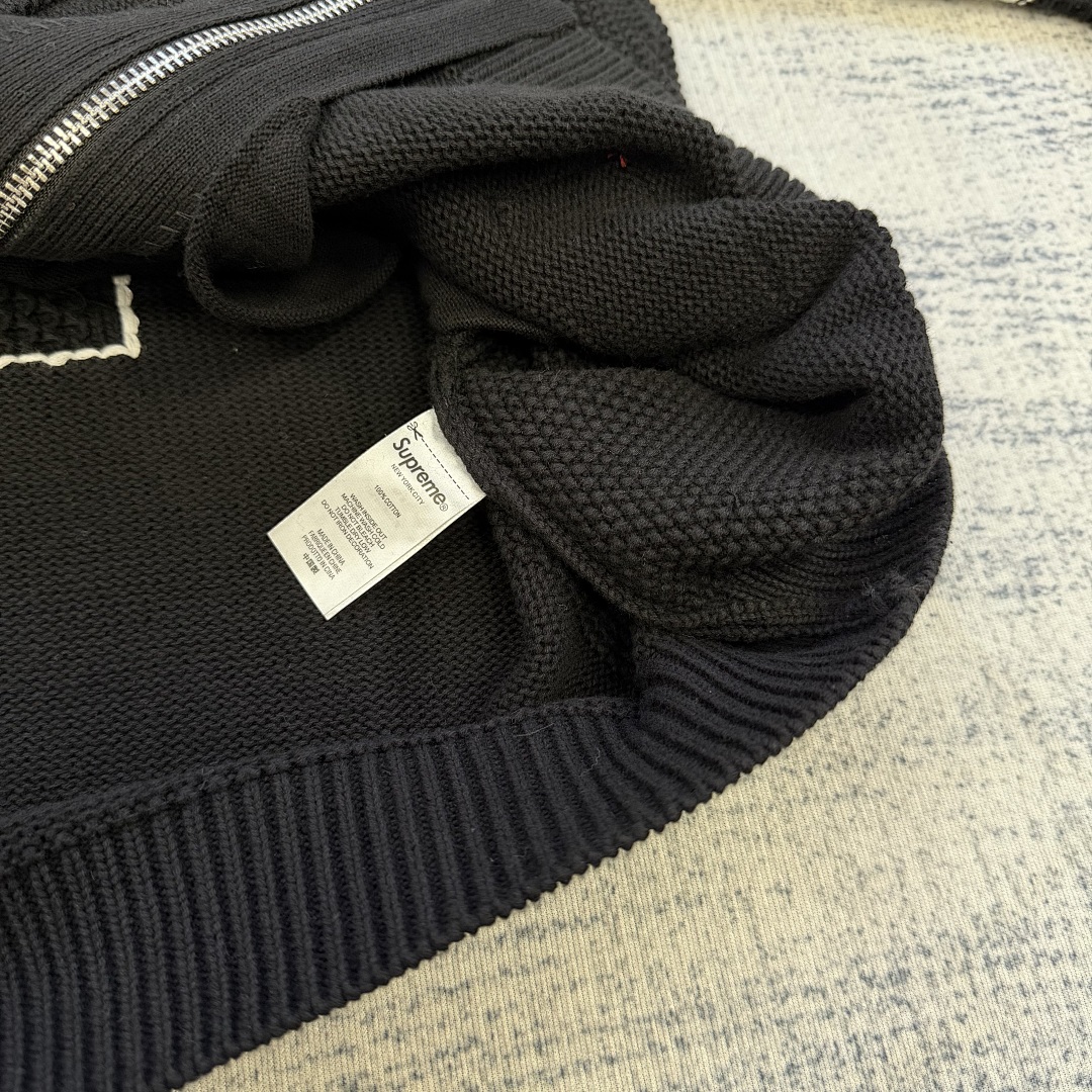 Supreme sweater - Image 30