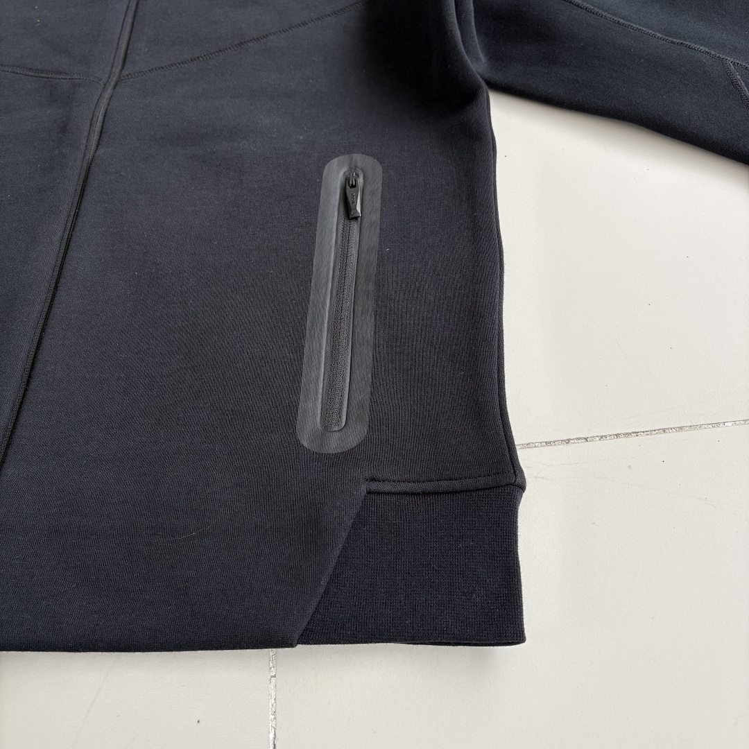 Nike Tech Fleece Tracksuit (Black) - Image 14