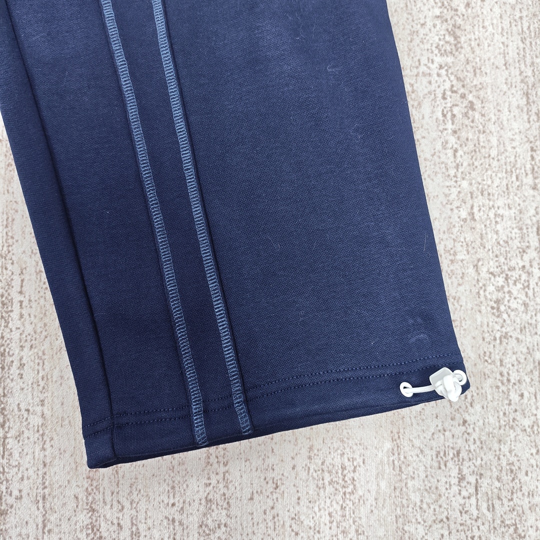 Mertra Pant Tracksuit - Image 8