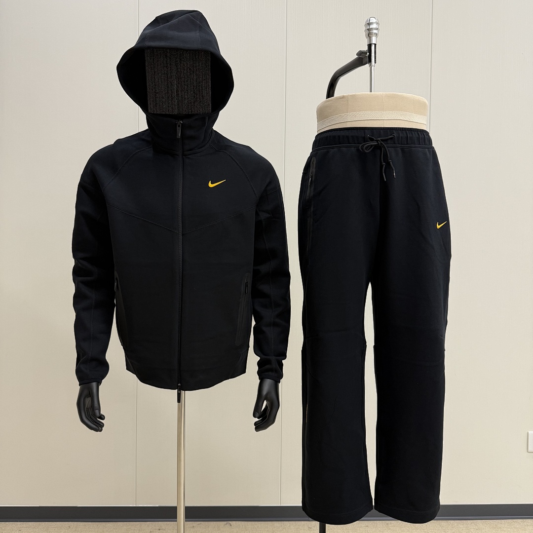 Nike Tech Fleece Tracksuit (Black) - Image 64