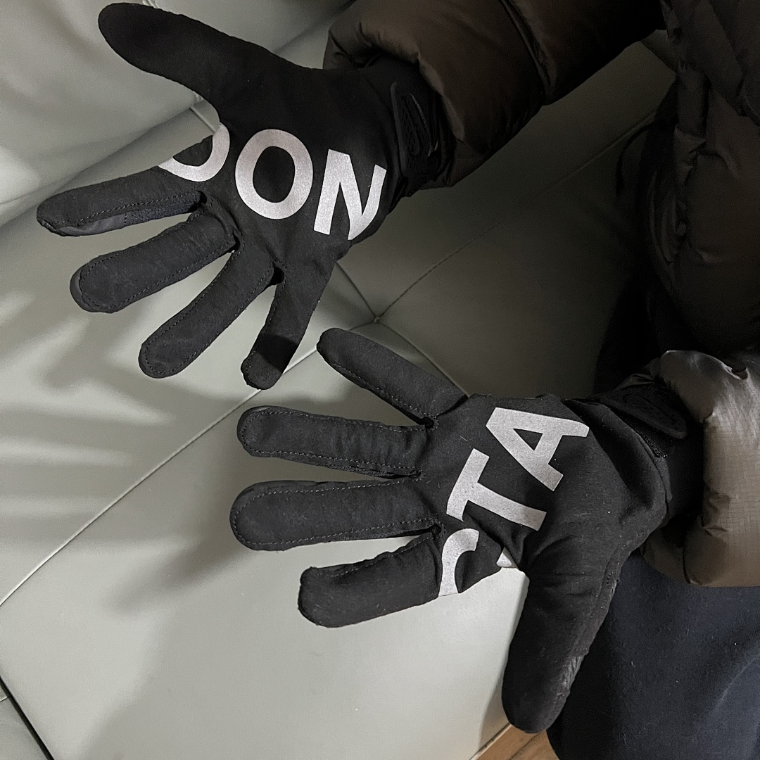 Nike Gloves - Image 17