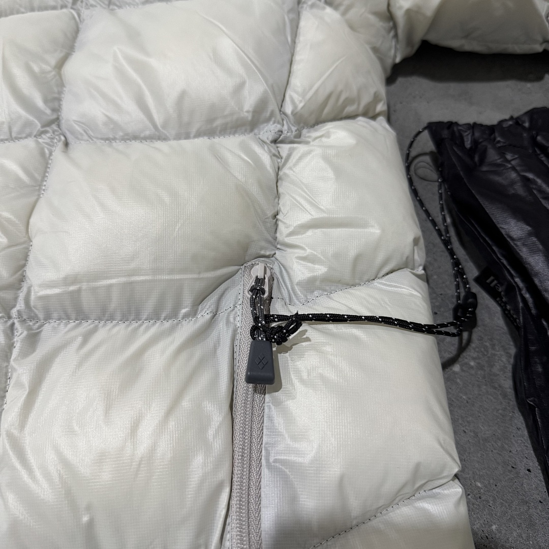 Montbell Puff (Grey) - Image 10