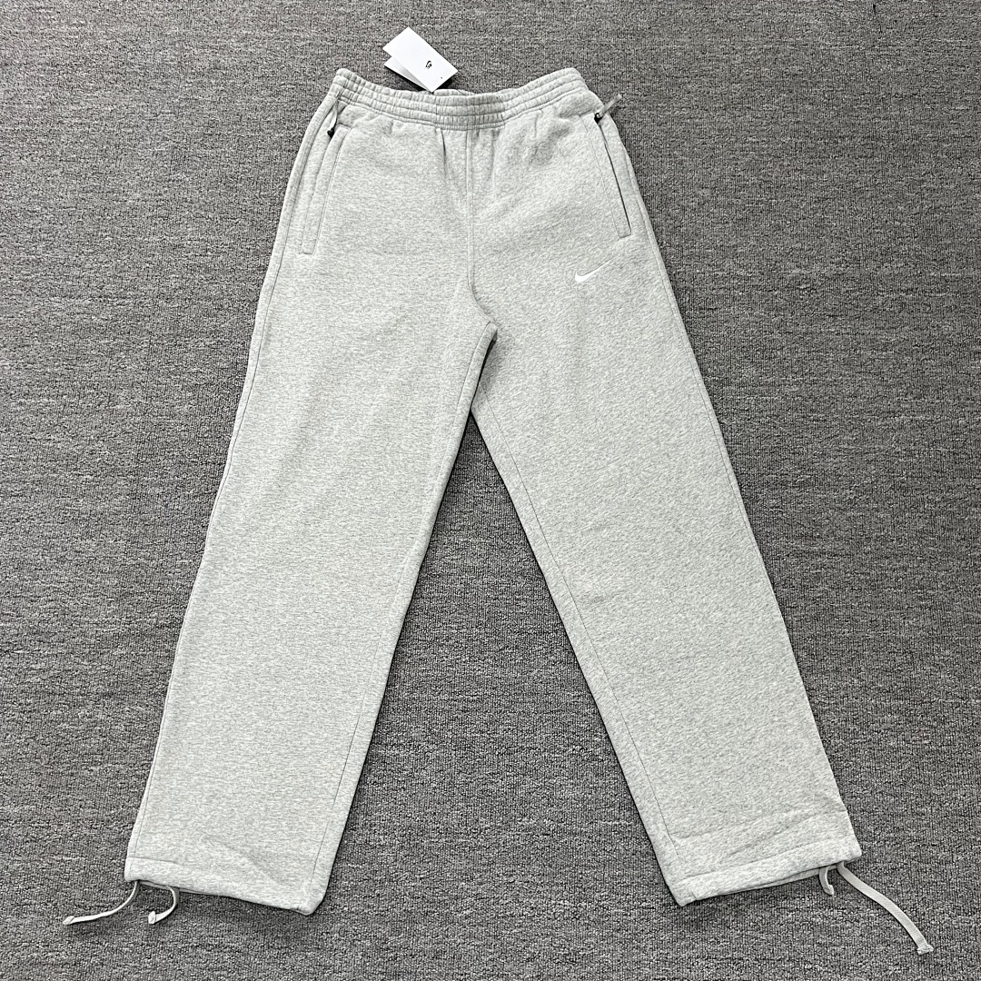 Nike baggy sweatpants - Image 9