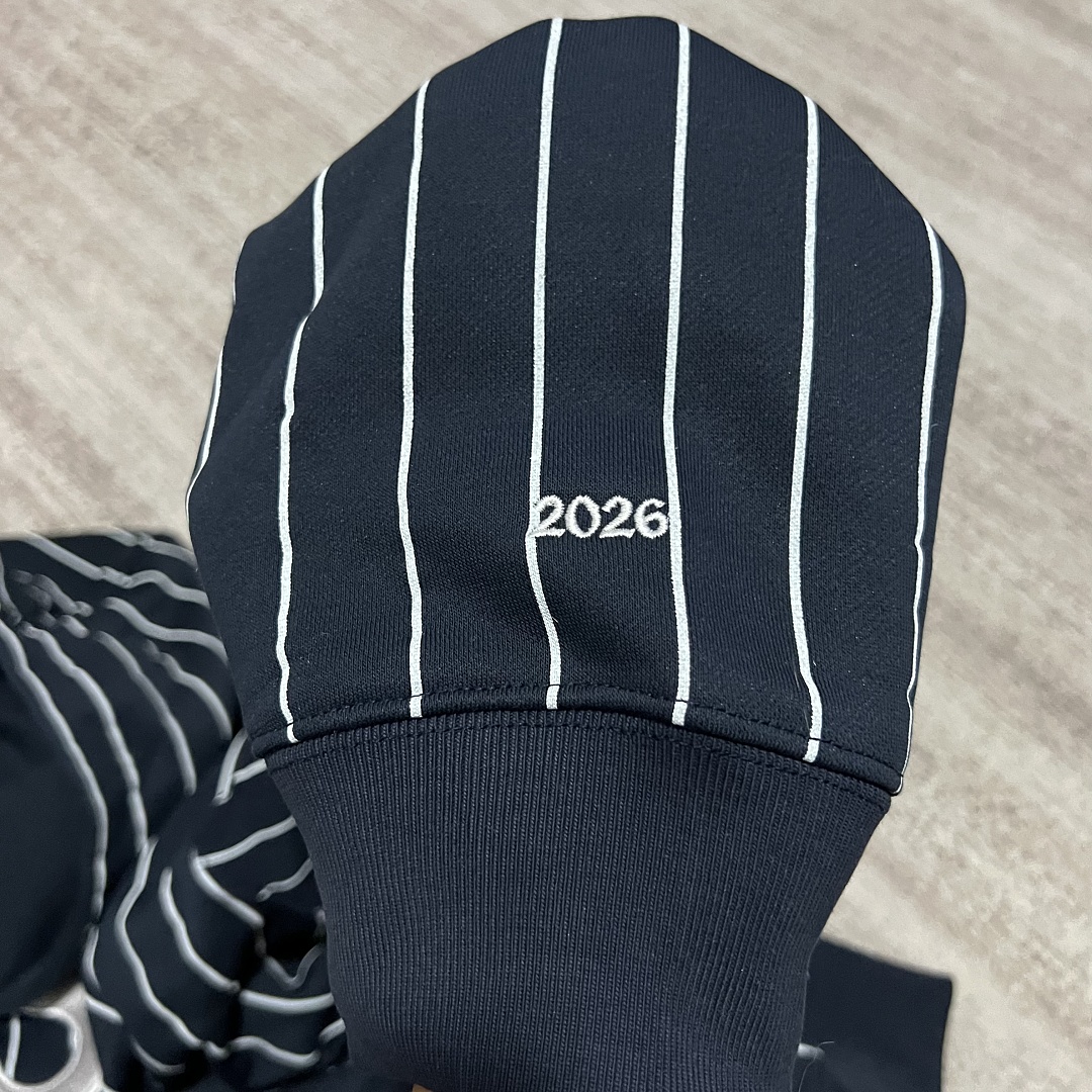 Supreme White Line Hoodie - Image 10