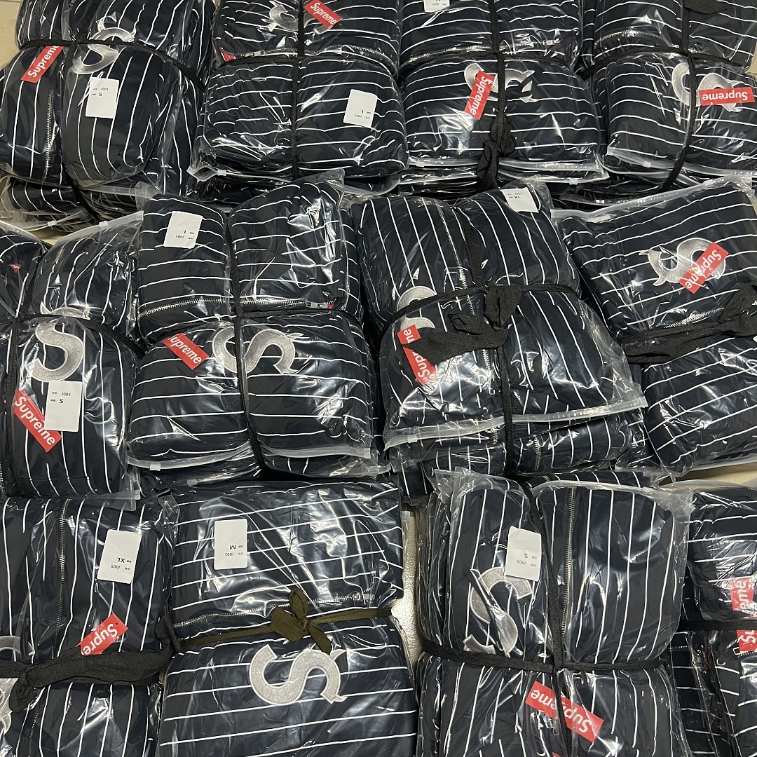 Supreme White Line Hoodie - Image 3