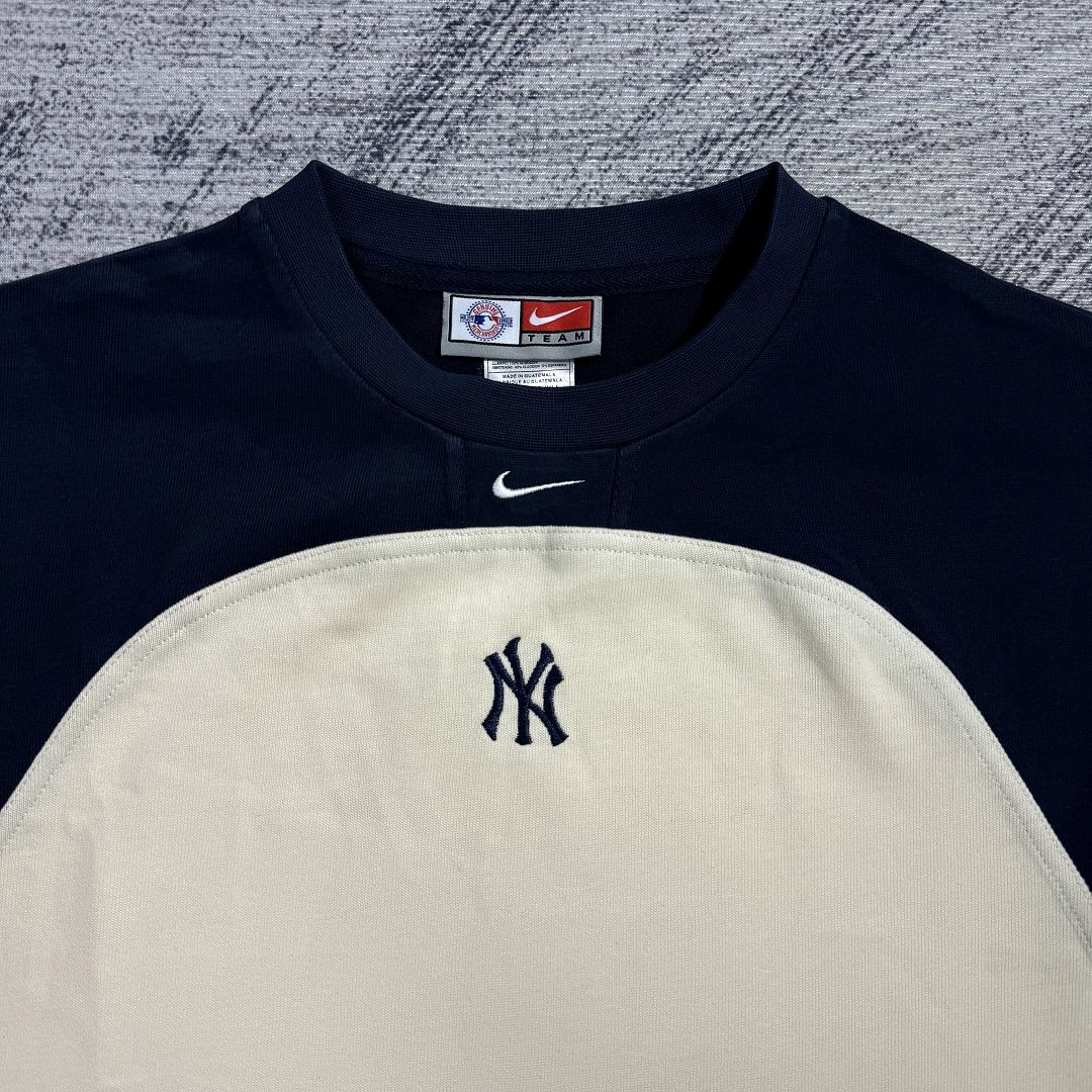 Nike 90S Vintage Nike/MLB New York Yankees Sleeves - Image 6