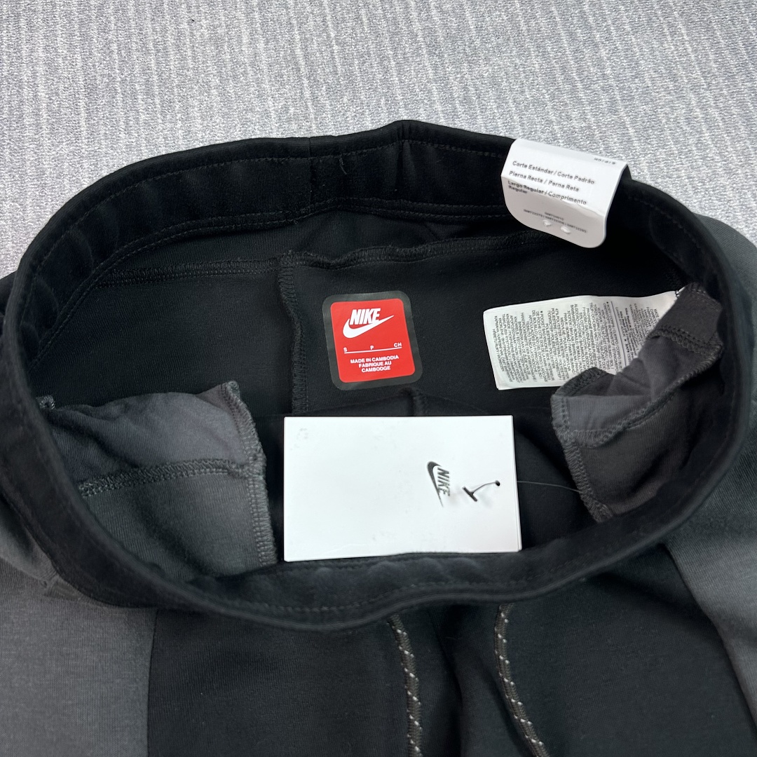 Nike Black Nk New Tech Fleece - Image 17