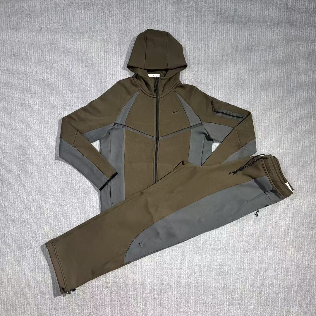 Nike Brown Nk New Tech Fleece - Image 4