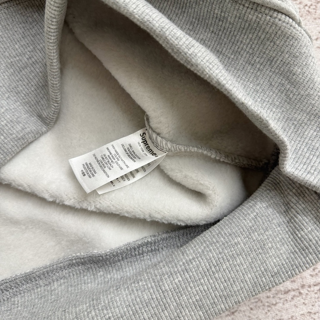 Supreme Satin Applique Tracksuit - Image 24