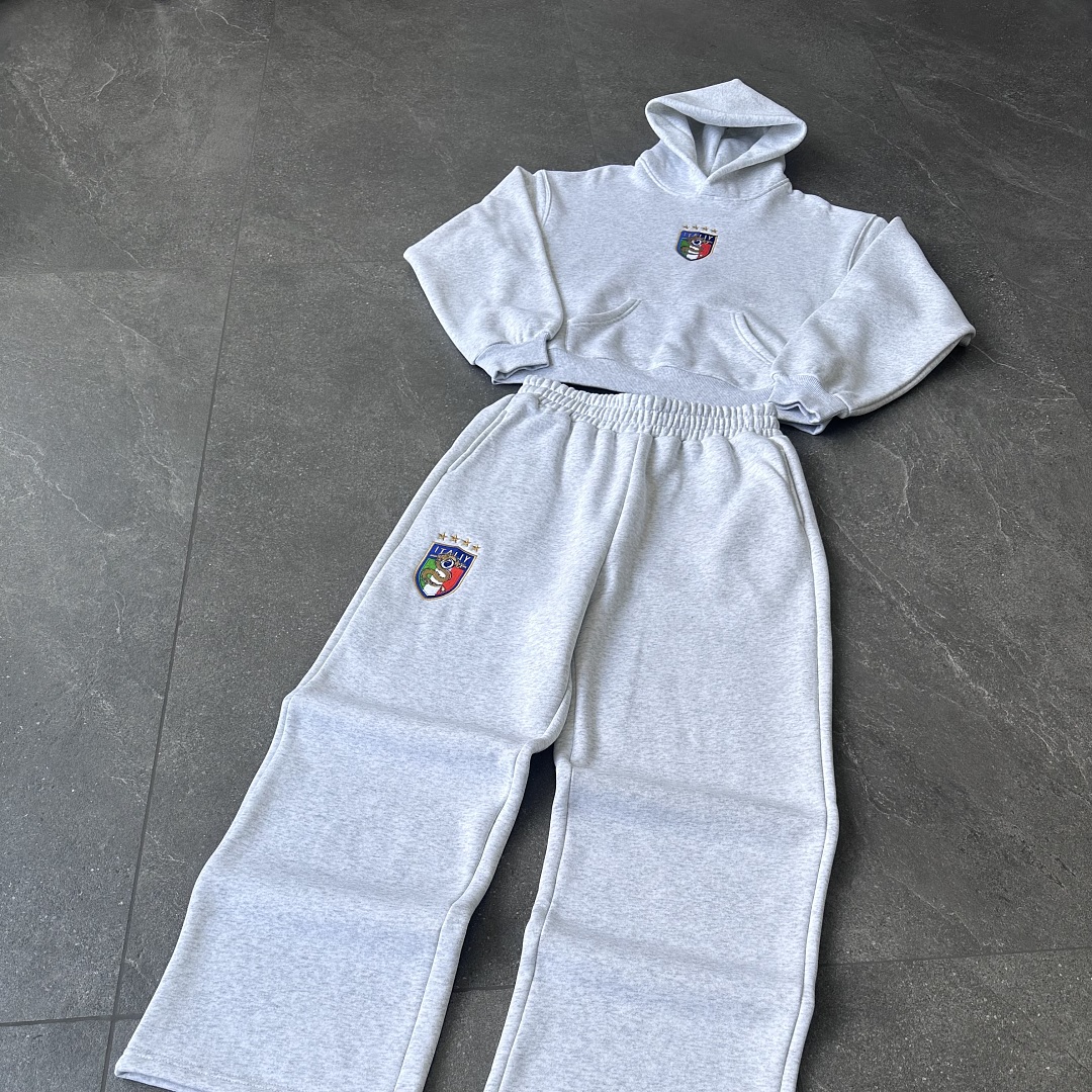 Dragon Union Heavyweight Crest Tracksuit (Italy Exclusive) - Image 3
