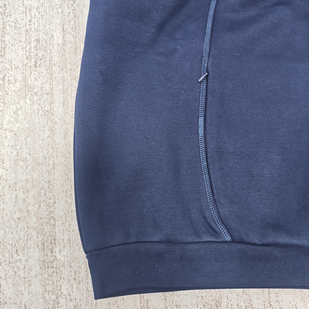 Mertra Top Tracksuit - Image 15