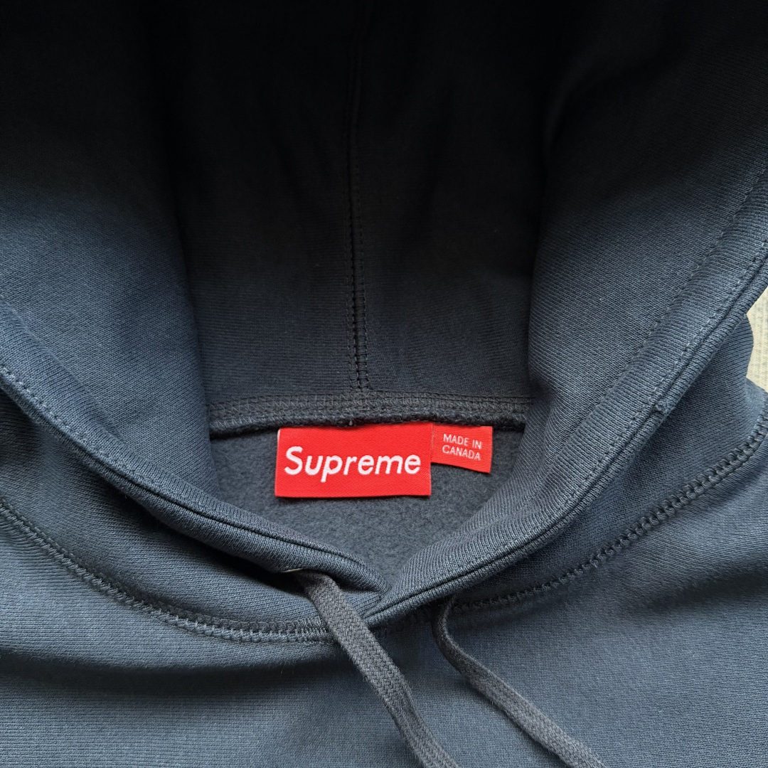 Supreme hoodie - Image 5