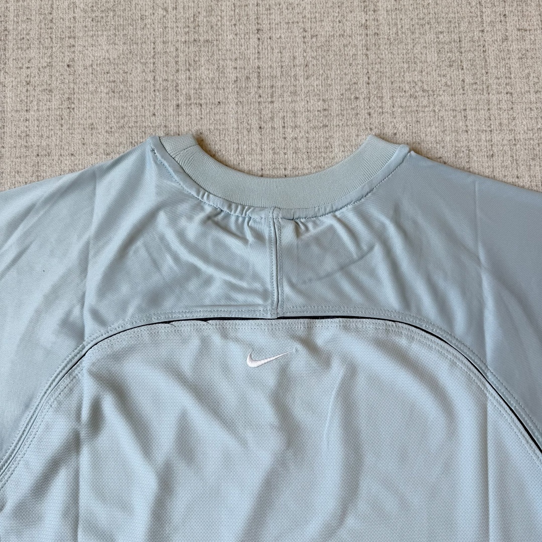 Nike TN Jersey - Image 10