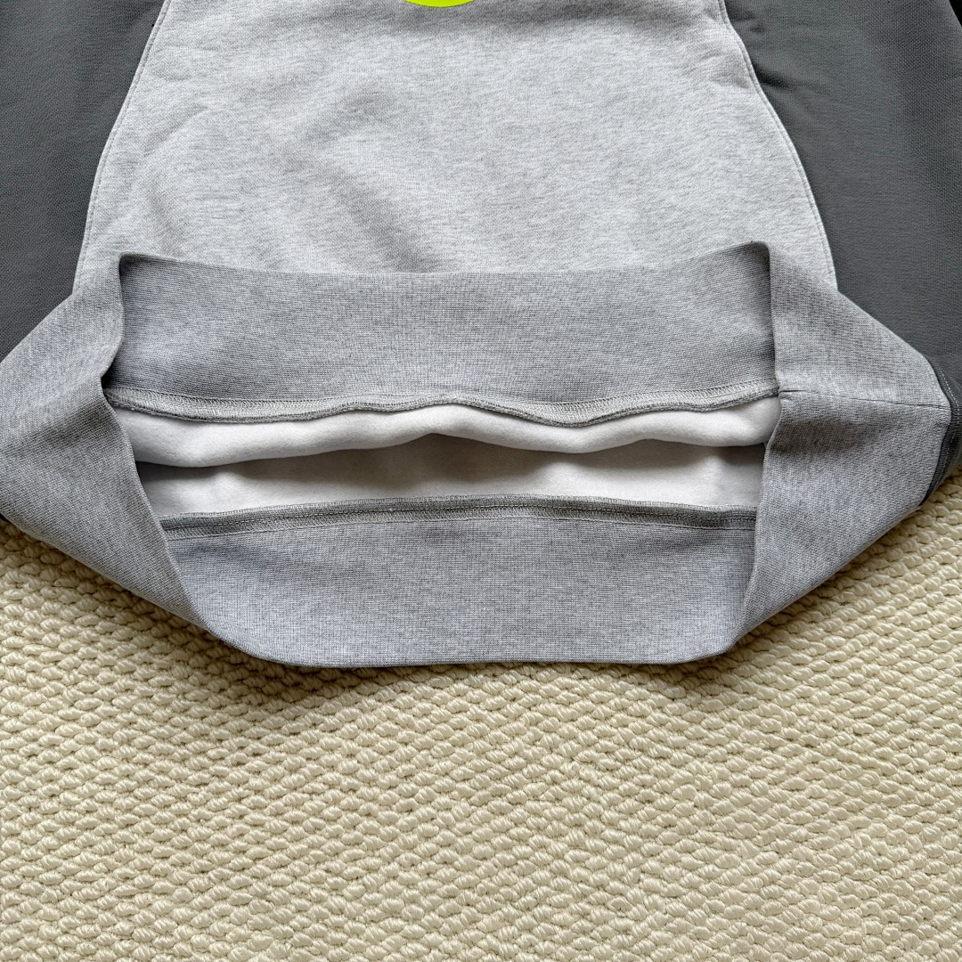 Pa Crew Neck Sweatshirt - Image 9