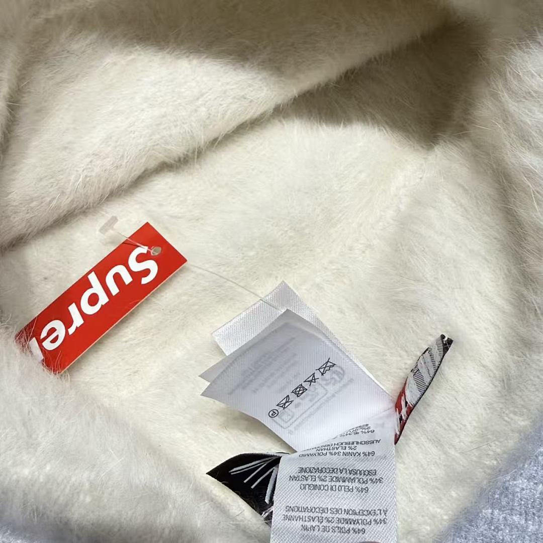 Supreme X KANGOL FW25 Week 6 Furgora Script Beanie - Image 11